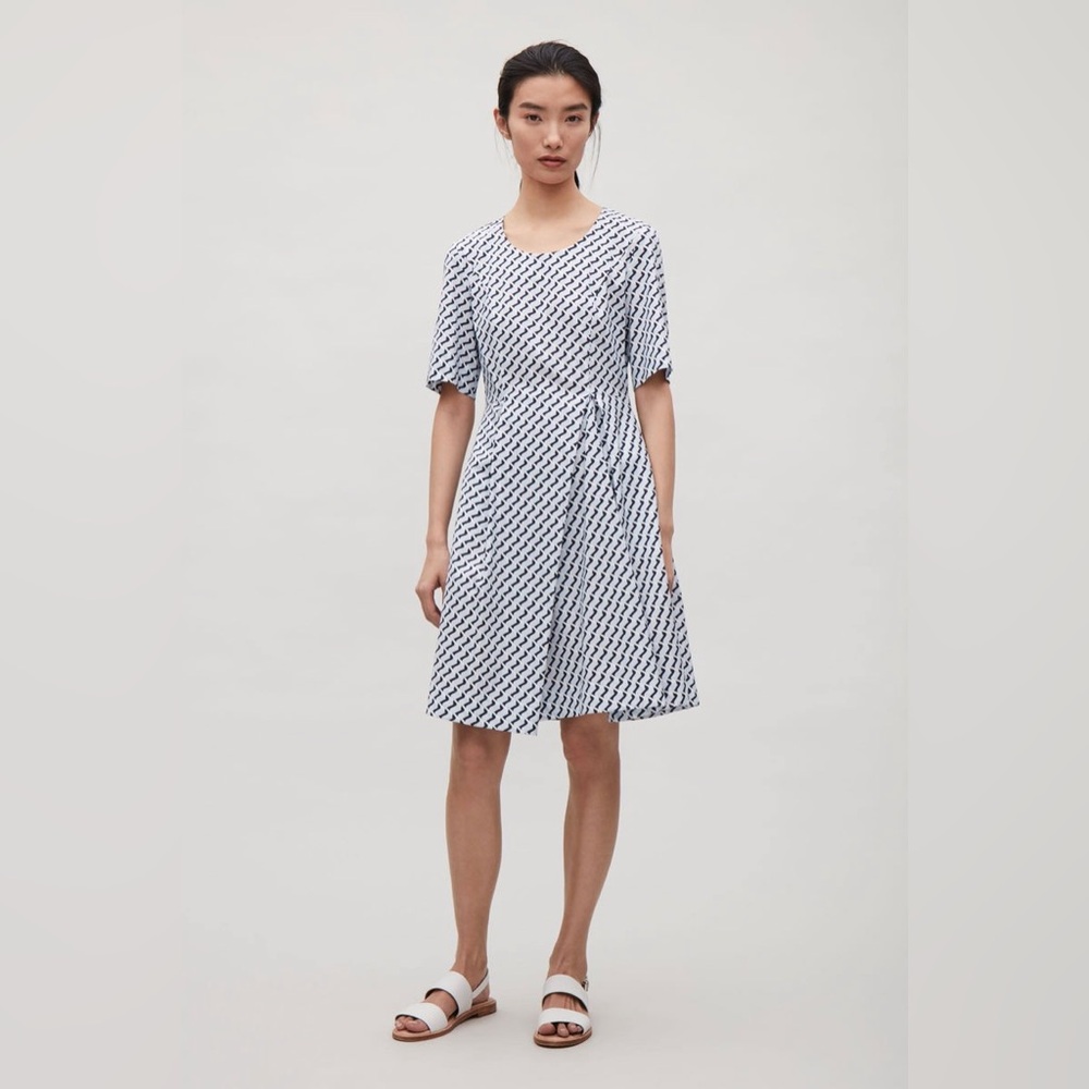 COS Chevron Patterned Structured Dress - Picture 6 of 11